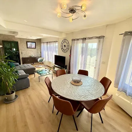 3 Bedrooms 110 M2